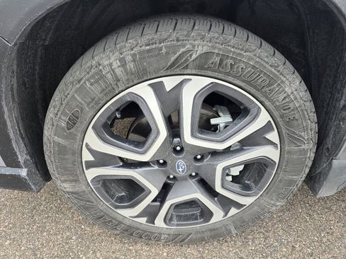 Used 2023 Subaru Ascent Touring image 9