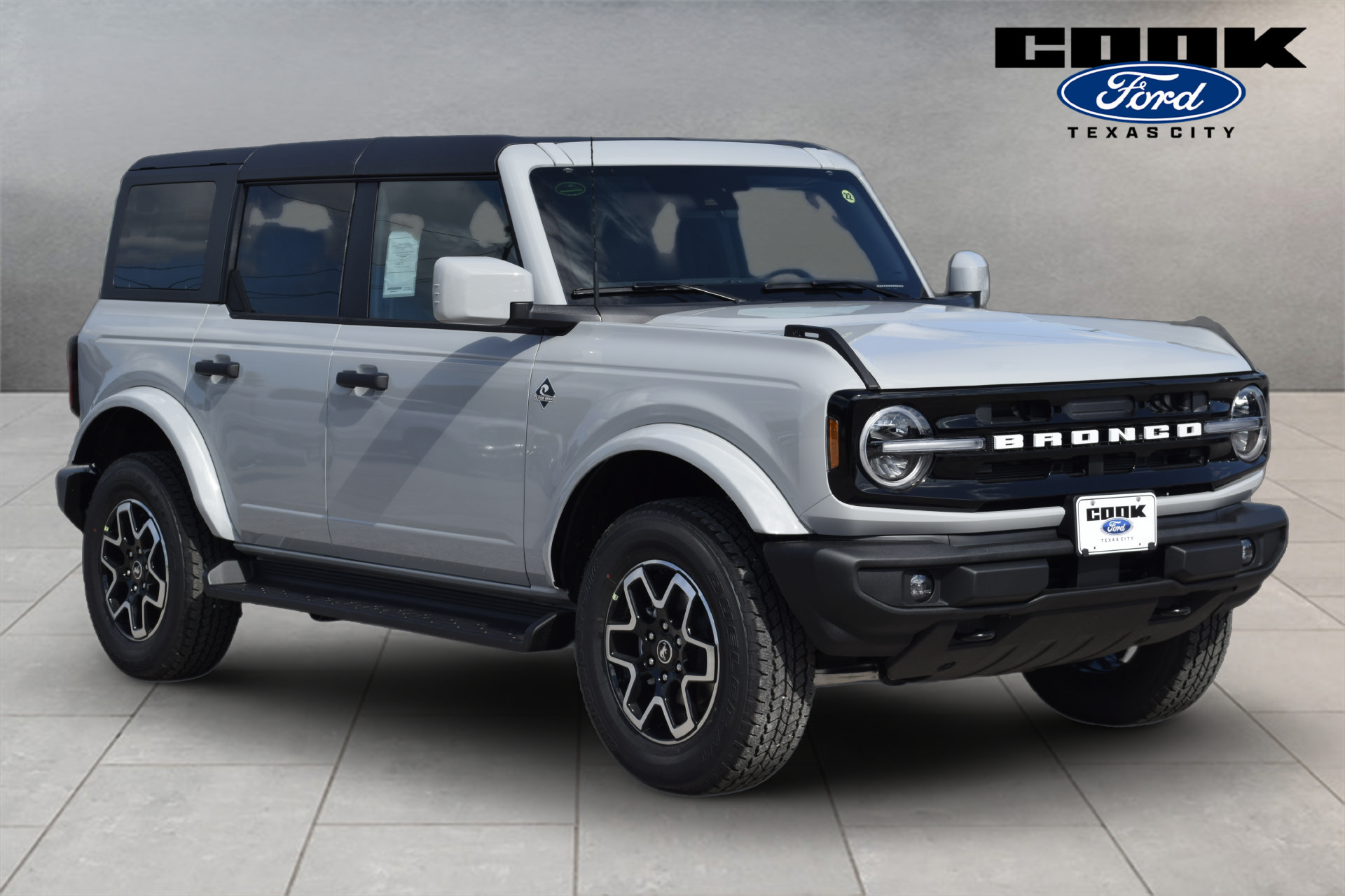 New 2026 Ford Bronco Outer Banks AWD/4WD image 2