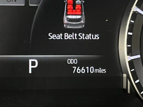 Used 2021 Toyota Highlander XSE image 19