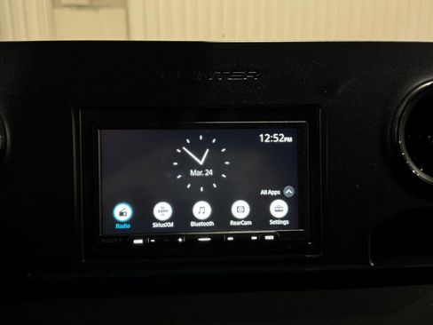 Used 2019 Mercedes-Benz Sprinter 2500 image 16