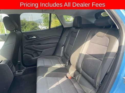 Used 2025 Chevrolet Trax LT w/ Driver Confidence Package FWD image 16