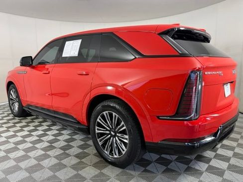Used 2026 Cadillac Escalade IQ Sport 1 w/ LPO, Floor Liner Package AWD/4WD image 4