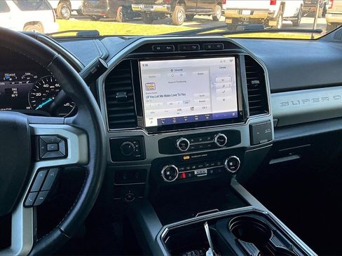 Used 2022 Ford F350 Lariat w/ Lariat Ultimate Package image 6