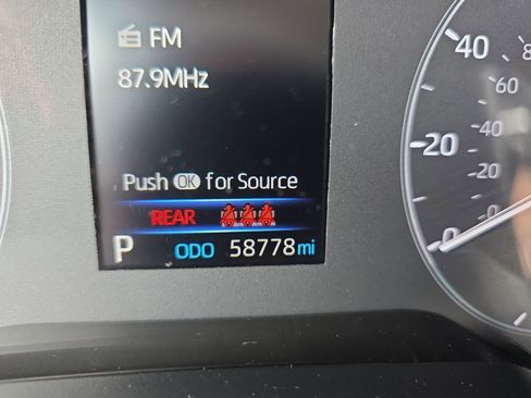 Used 2024 Toyota Corolla LE FWD image 18
