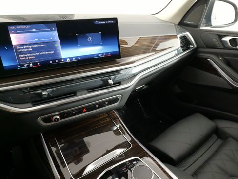 Used 2026 BMW X7 xDrive40i AWD/4WD image 46
