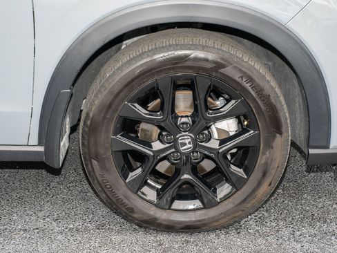 Used 2025 Honda HR-V Sport image 39