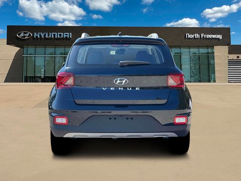 New 2026 Hyundai Venue SEL image 6