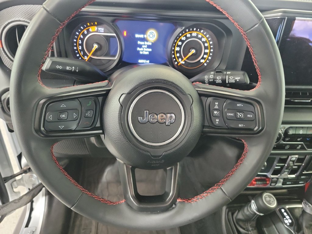 Used 2024 Jeep Wrangler Unlimited Rubicon AWD/4WD image 16