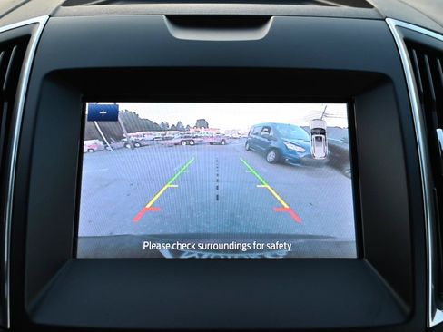 Used 2020 Ford Edge Titanium AWD/4WD image 33