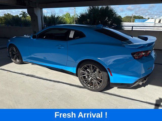 Used 2022 Chevrolet Camaro ZL1 RWD image 15