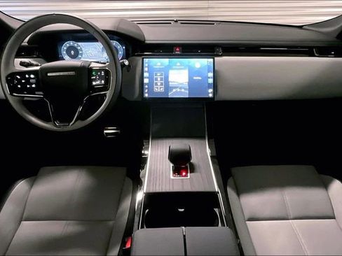 Certified 2026 Land Rover Range Rover Velar Dynamic SE AWD/4WD image 18