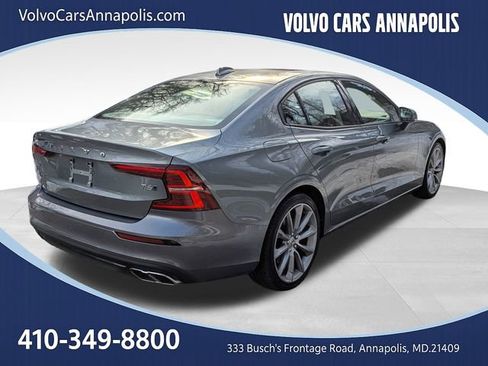 Used 2021 Volvo S60 T6 Momentum image 7