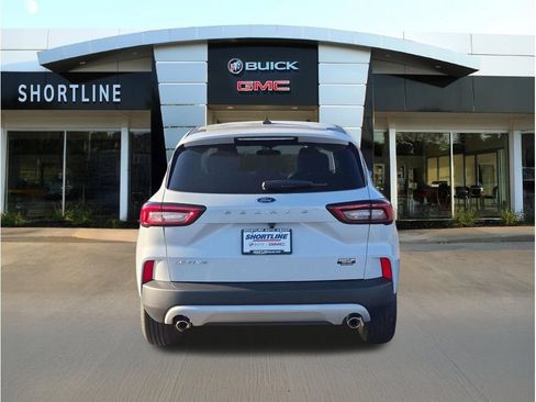 Used 2026 Ford Escape Active w/ Cold Weather Package FWD image 4