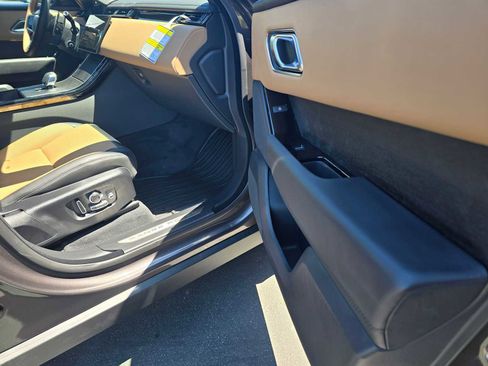 New 2026 Land Rover Range Rover Velar Autobiography image 10