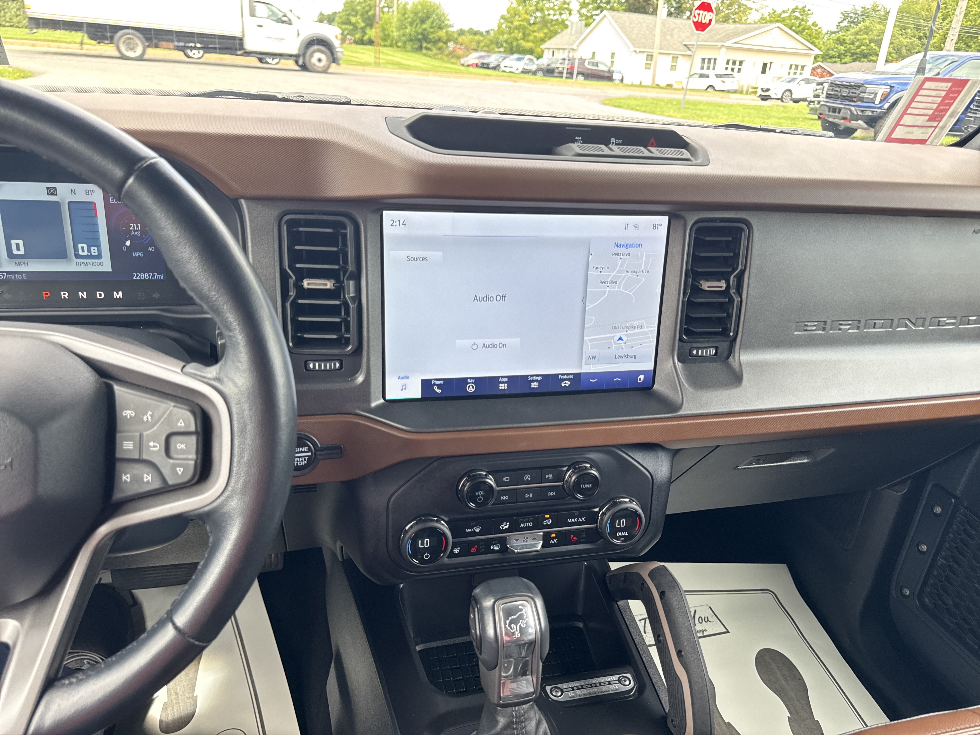 Used 2024 Ford Bronco Outer Banks AWD/4WD image 24