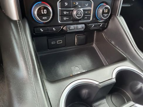 Used 2024 Chevrolet Tahoe LT AWD/4WD image 13
