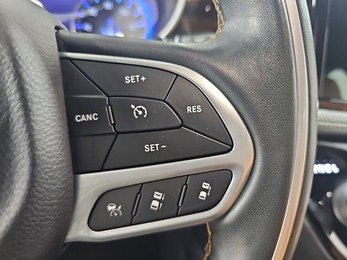 Used 2021 Chrysler Pacifica Pinnacle AWD/4WD image 27