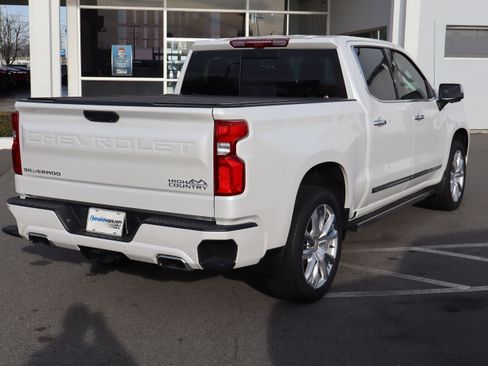Certified 2025 Chevrolet Silverado 1500 High Country image 10