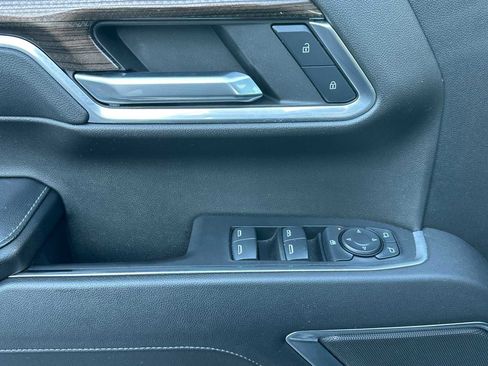 Used 2024 Chevrolet Silverado 1500 LT image 11