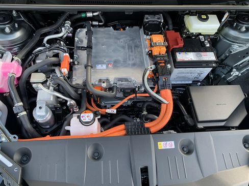 New 2026 Toyota C-HR AWD/4WD image 17