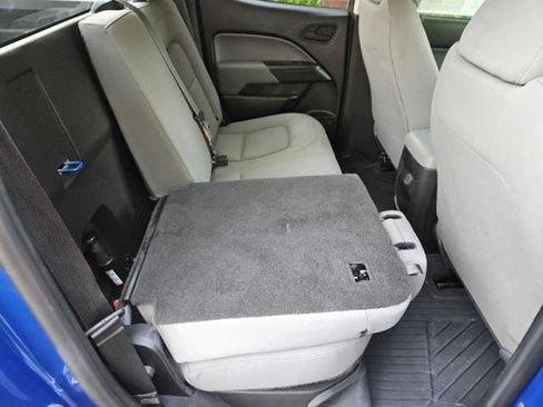 Used 2019 Chevrolet Colorado W/T w/ WT Convenience Package RWD image 28