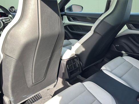 Used 2021 Porsche Taycan 4S image 21