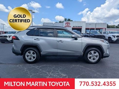 Certified 2021 Toyota RAV4 XLE FWD image 9