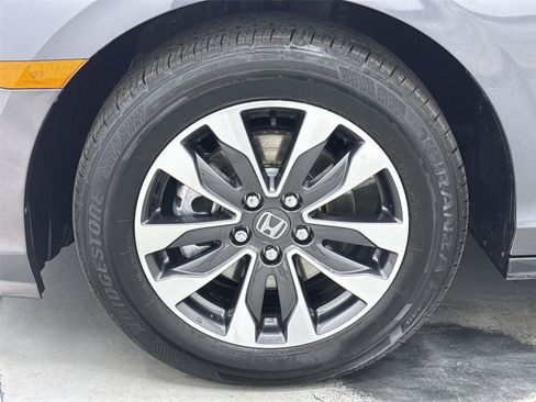 Certified 2024 Honda Odyssey EX-L image 10