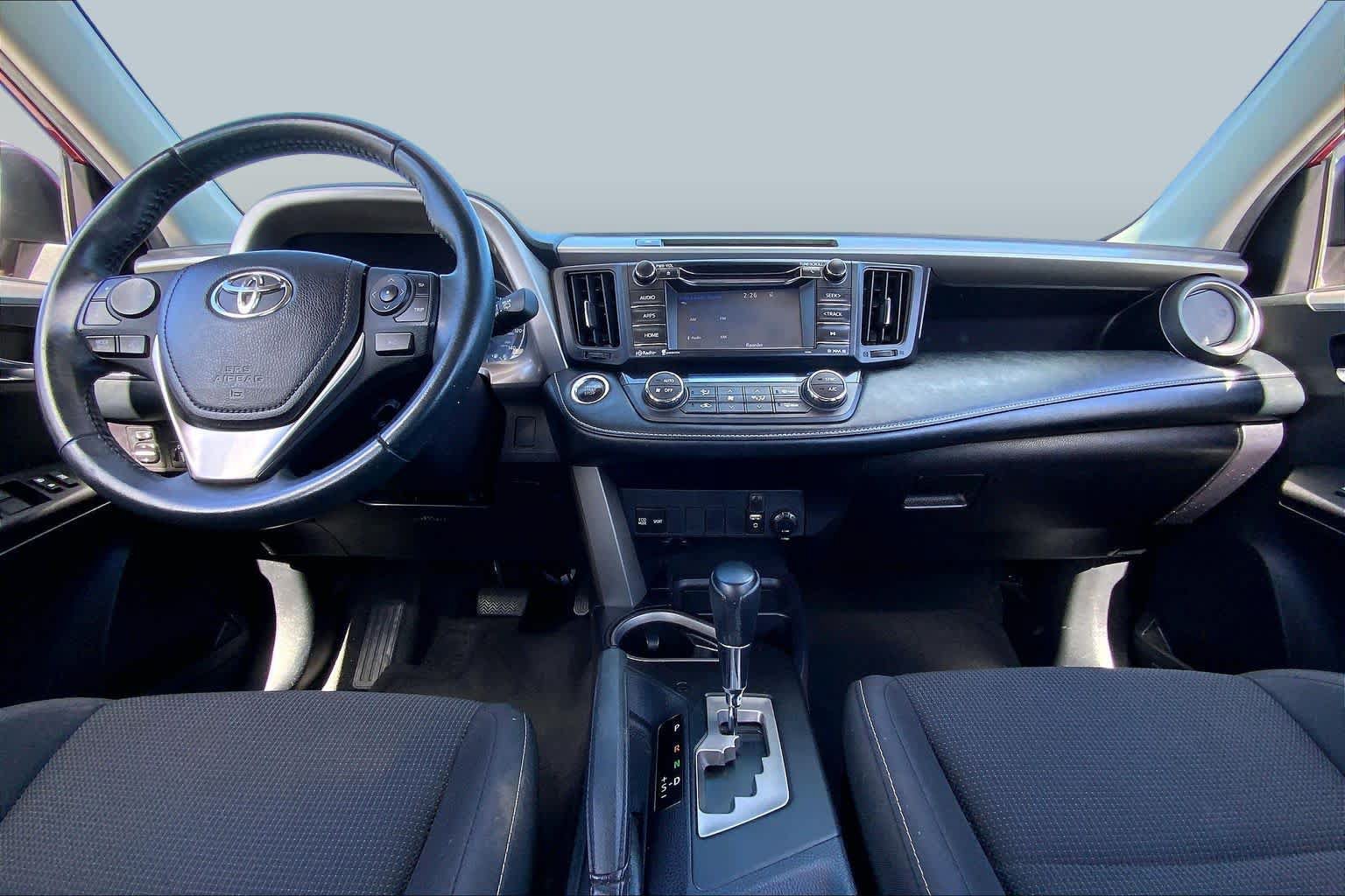 Used 2018 Toyota RAV4 XLE FWD image 15
