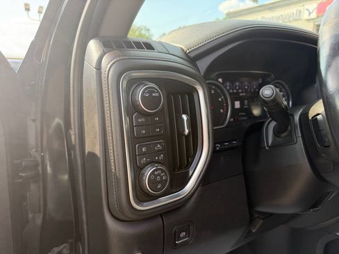 Used 2020 Chevrolet Silverado 2500 LTZ w/ LTZ Premium Package AWD/4WD image 12