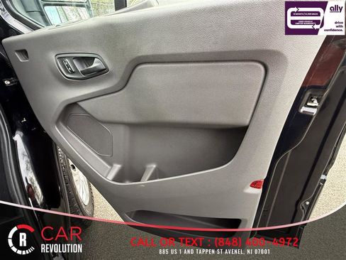 Used 2023 Ford Transit 350 XLT image 39