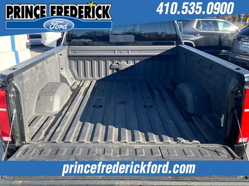 Used 2024 Chevrolet Silverado 2500 LTZ w/ LTZ Premium Package image 33