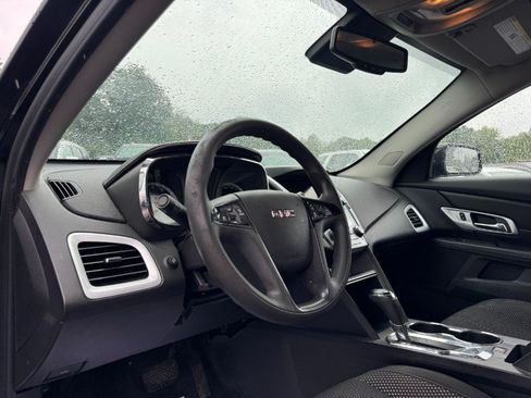 Used 2017 GMC Terrain SLE FWD image 14