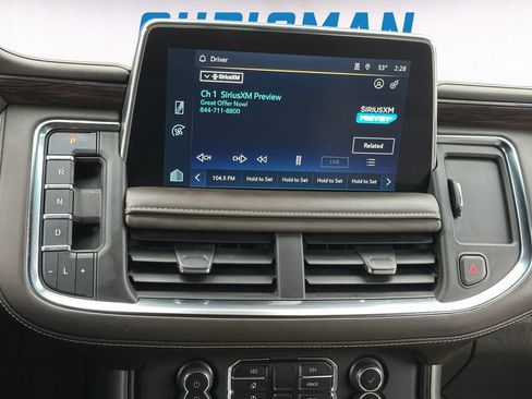 Used 2023 Chevrolet Suburban Z71 w/ Luxury Package image 14