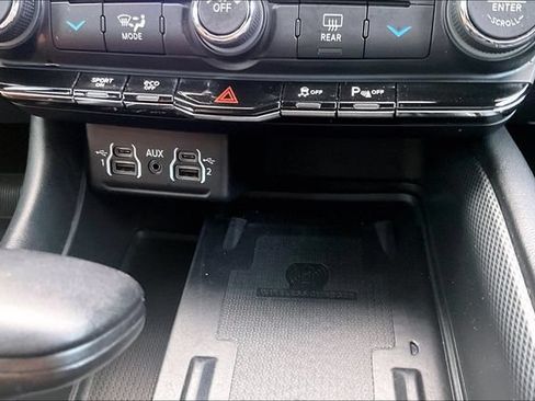 Used 2021 Dodge Durango R/T w/ Blacktop Package RWD image 32