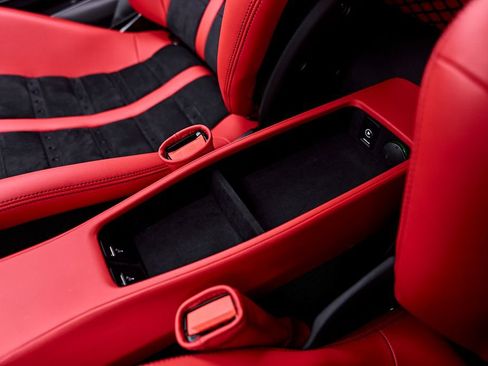 Used 2020 Ferrari 488 Pista Coupe RWD image 78