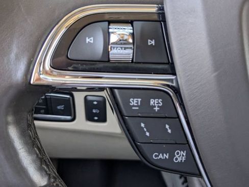 Used 2021 Lincoln Navigator Reserve w/ Luxury Package image 24