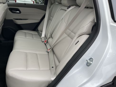 Used 2023 Nissan Rogue SL w/ SL Premium Package AWD/4WD image 18