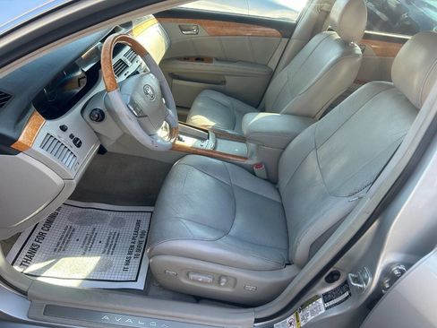 Used 2006 Toyota Avalon Limited FWD image 19