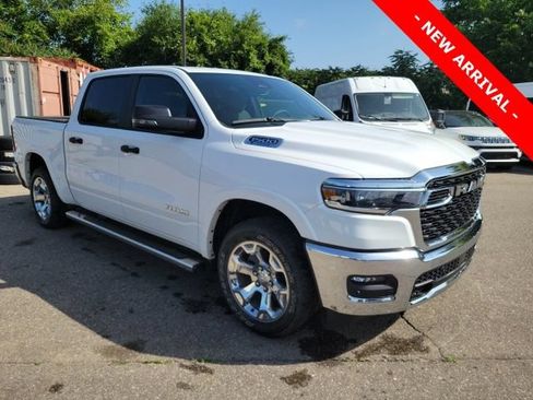 Used 2025 RAM 1500 Big Horn AWD/4WD image 1