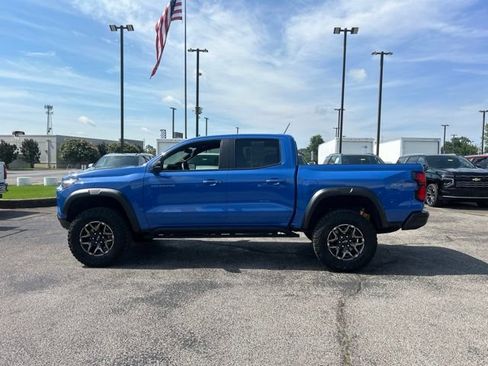 Used 2025 Chevrolet Colorado ZR2 AWD/4WD image 6