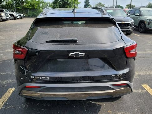Used 2024 Chevrolet Trax ACTIV w/ Driver Confidence Package FWD image 5