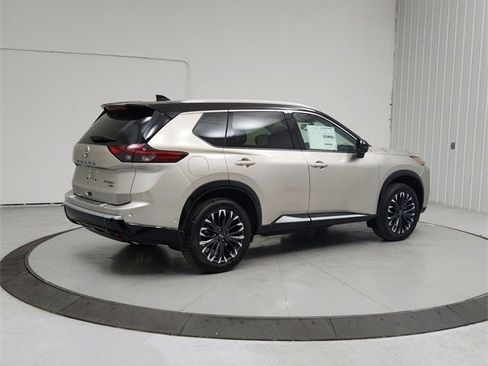 New 2026 Nissan Rogue Platinum w/ Platinum Premium Package image 7