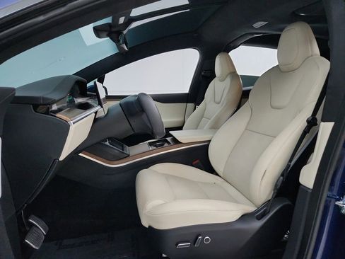 Used 2023 Tesla Model X image 14