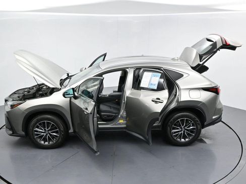 Used 2022 Lexus NX 250 FWD w/ Towing Package (2000 Lbs) image 42