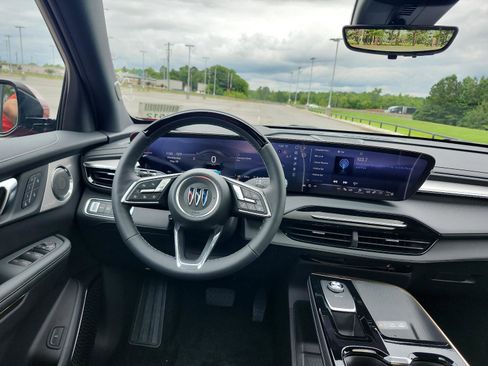 New 2025 Buick Enclave Avenir w/ Super Cruise Package image 12