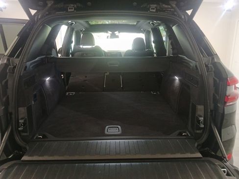 Used 2023 BMW X5 xDrive40i w/ Premium Package AWD/4WD image 9
