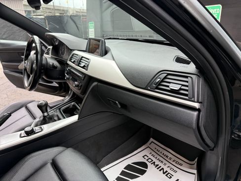 Used 2015 BMW 320i 320i Sedan 4D image 20