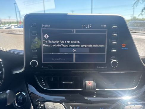 Used 2020 Toyota C-HR Limited FWD image 16