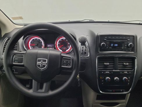 Used 2015 Dodge Grand Caravan American Value Package image 22